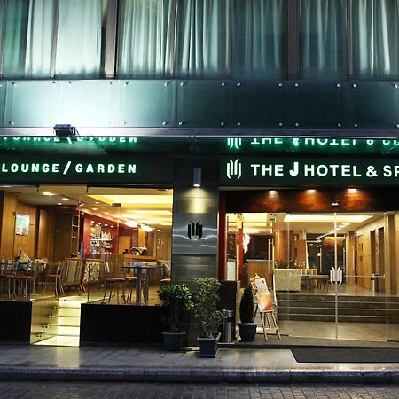 The J Hotel & Spa Beirut Exterior foto