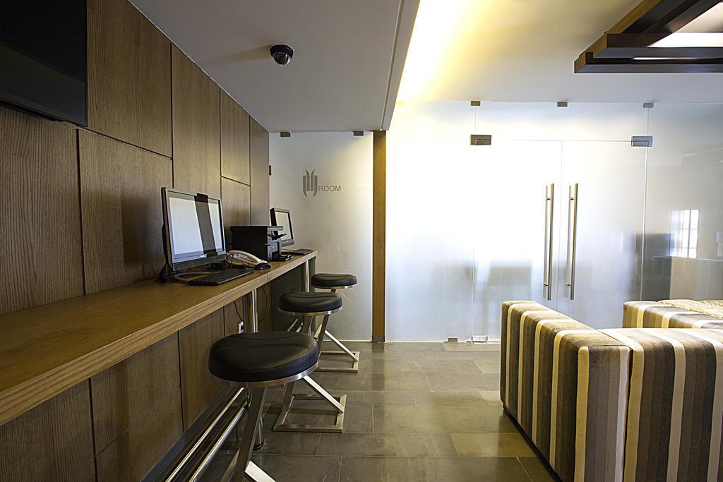 The J Hotel & Spa Beirut Exterior foto