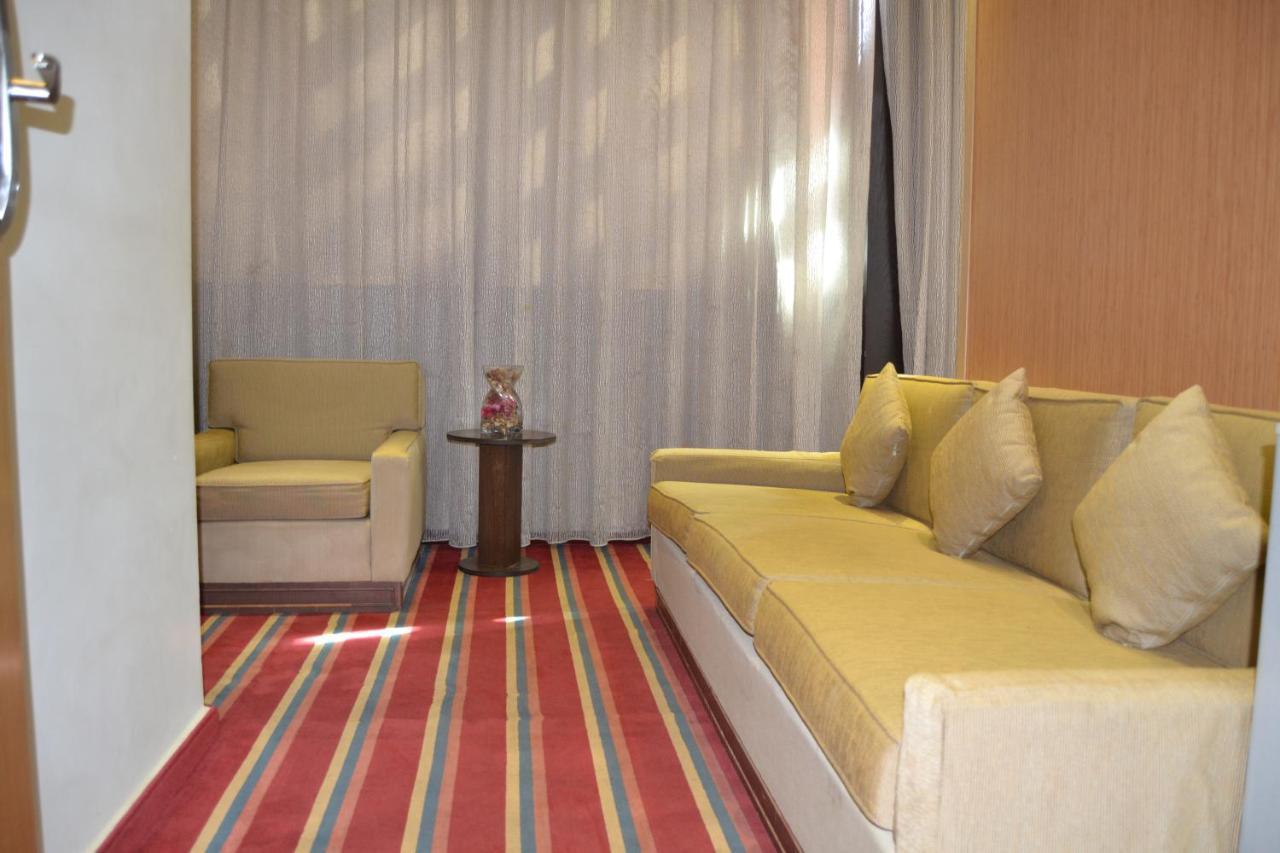 The J Hotel & Spa Beirut Exterior foto